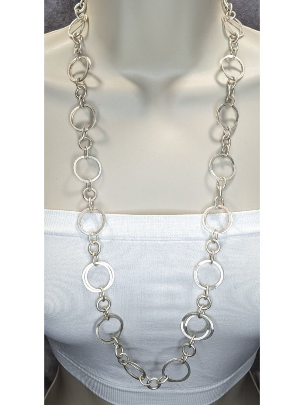 Vintage Premier Designs Circle Link Necklace Light Silver Geometric Elegance